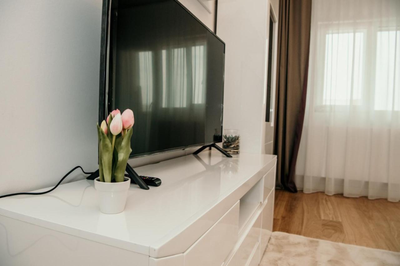 Apartament De Lux Ultramodern In Zona Centrala Timisoara Exterior photo