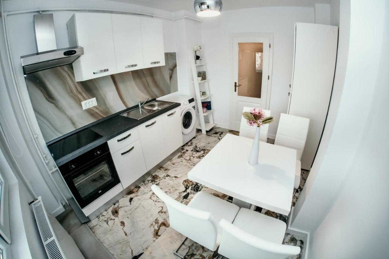 Apartament De Lux Ultramodern In Zona Centrala Timisoara Exterior photo