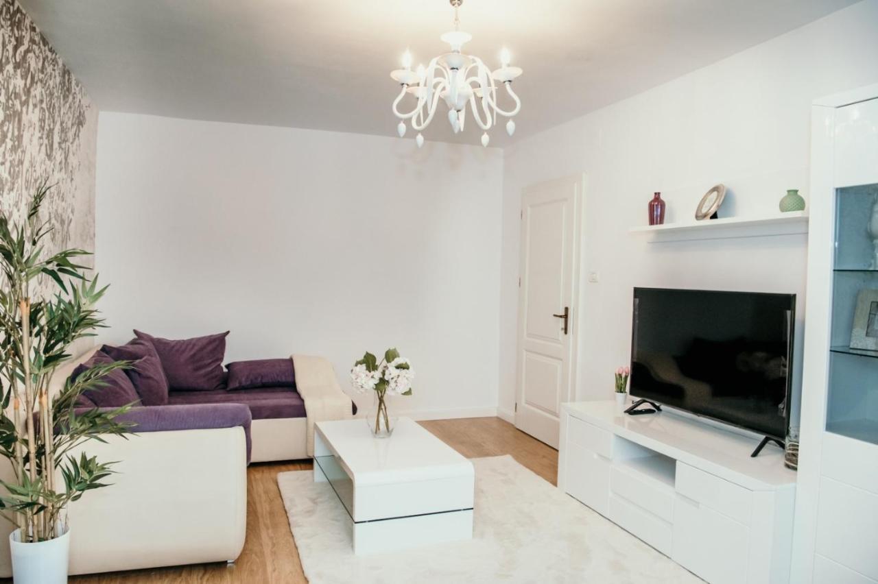 Apartament De Lux Ultramodern In Zona Centrala Timisoara Exterior photo